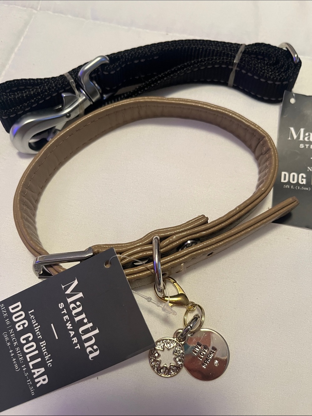Martha Stewart Tan Leather Buckle Dog Collar with Charm & Leash NWT - Picture 3 of 3